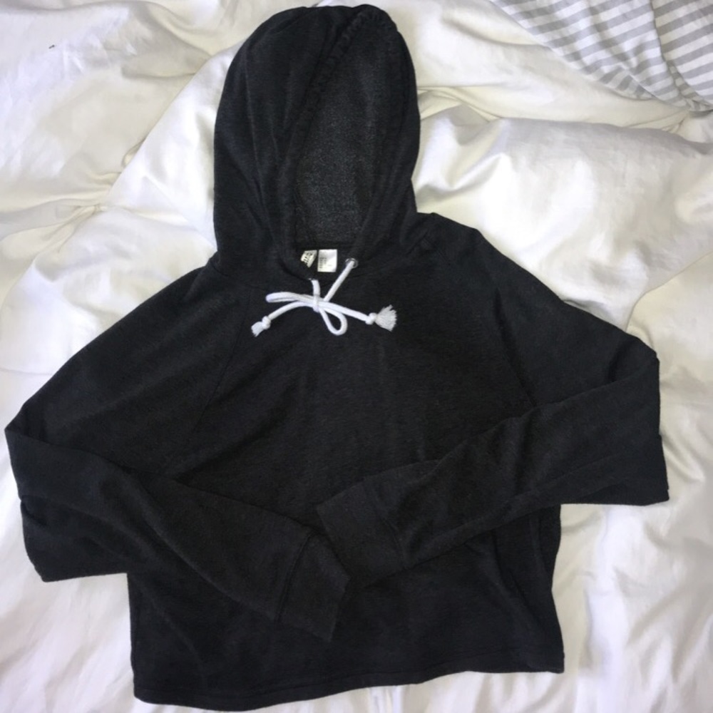 cropped h&m hoddie